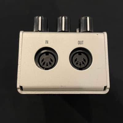 Walrus Audio Mako D1 High-Fidelity Stereo Delay Pedal in Box image 4