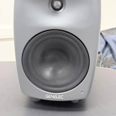 Genelec 8040B 6.5" Powered Nearfield Studio Monitor (Single) 2013 - 2021 - Gray image 1
