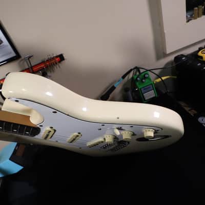 1986 Squier White Japan Stratocaster Electric Guitar image 23