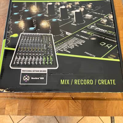 Mackie ProFX12v3 12-Channel Effects Mixer 2020 - Present - Dark Gray - Excellent image 3