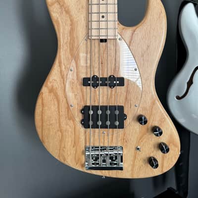 Sadowsky M/J image 1