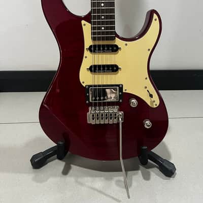 Yamaha PAC612VIIFMX Pacifica with Rosewood Fretboard 2021 - Present - Fired Red image 2
