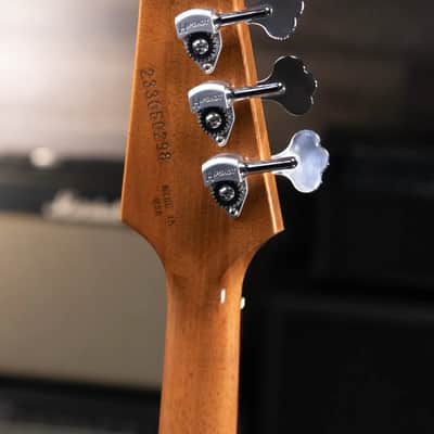 Gibson Thunderbird Electric Bass Guitar - Tobacco Sunburst Perimeter with Hardshell Case image 6