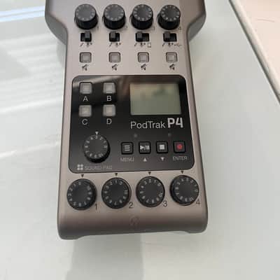 Zoom PodTrak P4 Multitrack Recorder 2020 - Present - Gray image 4