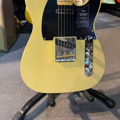 Fender Vintera II '50s Nocaster with Maple Fretboard - Present - Blackguard Blonde image 2