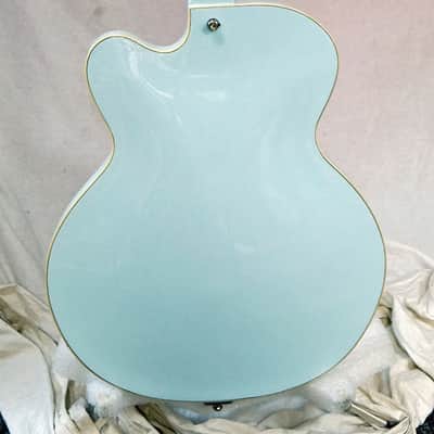 Hofner German Made HVS-CLBLO Verythin Single Cutaway Electric Guitar, Light Blue image 11
