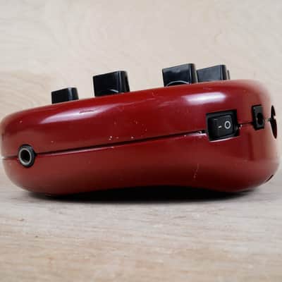 Line 6 POD Multi-Effect and Amp Modeler 2000 Red w/ Power Supply image 3