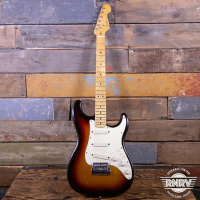 Fender Elite Stratocaster with Maple Fretboard 1983 - Brown Sunburst image 3