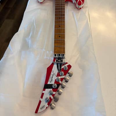 Firefly FFVHSTHAY-605 2025 - EVH Relic striped guitar(Brand New unplayed) image 7