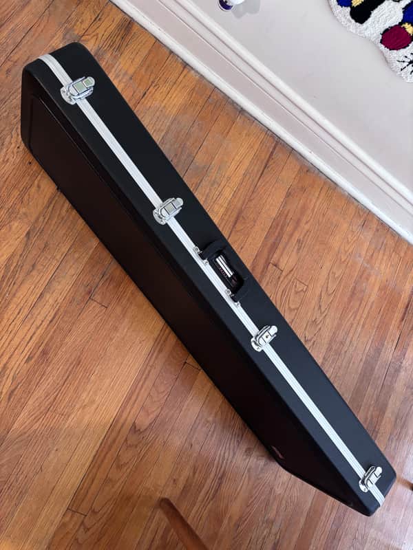 Gator GC-BASS Deluxe Molded Electric Bass Case 2020 - Black image 1