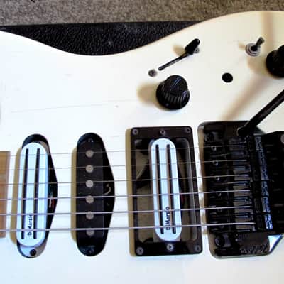 Up to 07/07! Fender HM Strat 1988 Original /Greg Howe,Introspection Mode/ +Case!FREE shipping in EU! image 13