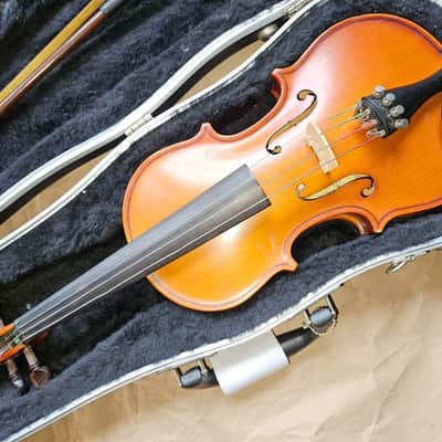 K. Schiller sized 1/4 violin, Very Good Condition but loose soundpost image 4