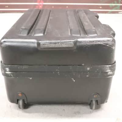 Parker Hard Rolling Case image 10