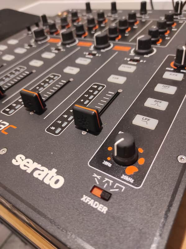Allen & Heath XONE:43 4+1 Channel DJ (Scratch) Mixer - Black image 1
