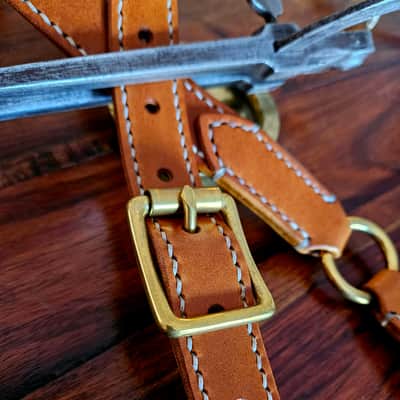 "Frodo" - Elegant hand stitched leather guitar strap with decorative ring image 12