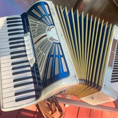 Caralli Full Size Accordion * Excellent image 2