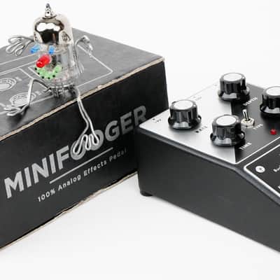 Moog Minifooger MF Flange V2 Analog Pedal +Fast Neuwertig + OVP+ 1,5J. Garantie image 2