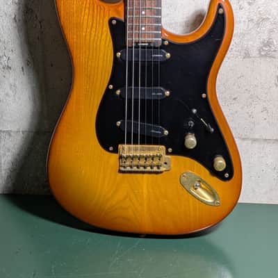 Levinson Blade R-2 Strat 90's Burst Bild 2