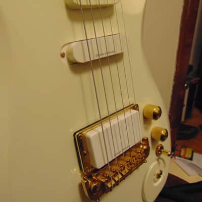 Official NPG Prince Schecter Cloud 2000 Metallic White image 17