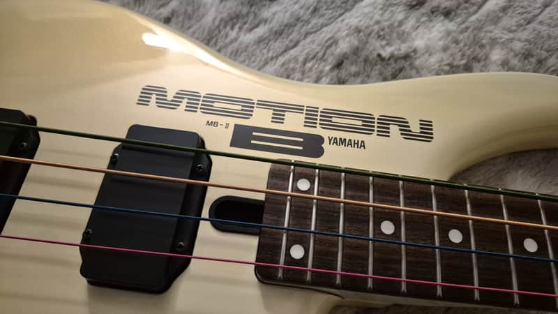 Yamaha Motion Bass MB-II - 1989 / MIJ - Vintage White - 4-String