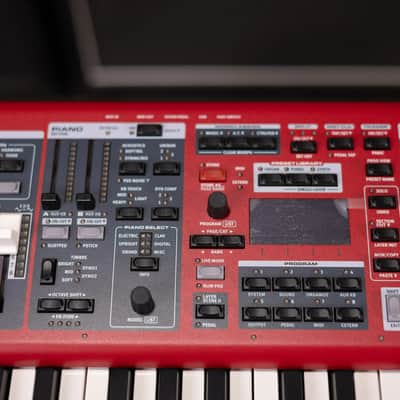 Nord Stage 4 73 Keyboard - Display image 5
