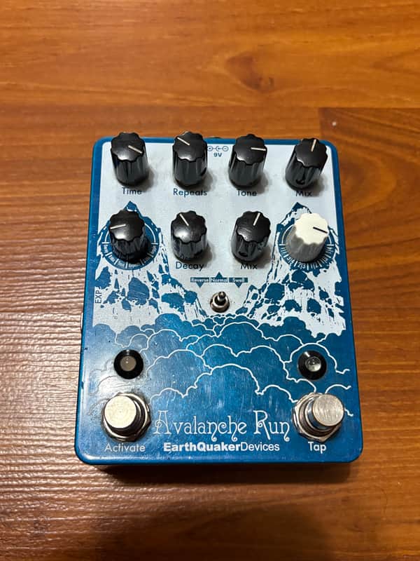 EarthQuaker Devices Avalanche Run Stereo Reverb & Delay with Tap Tempo