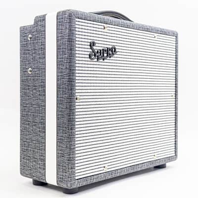 Supro 1610RT Comet 1x10" 14-Watt Tube Combo Amp with Cover image 4