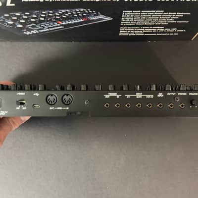 Roland SE-02 Boutique Series Synthesizer Module image 7