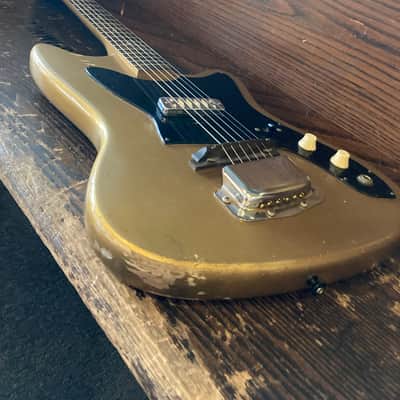 Harmony  Bobkat (Airline) 1960’s - Gold metallic image 5