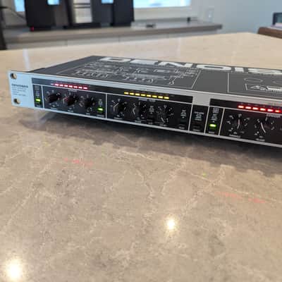 Behringer Denoiser SNR2000 2-Channel Audio Interactive Noise Reduction System 2000s - Black / Silver Bild 2