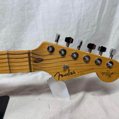 Fender Yngwie Malmsteen Signature Stratocaster Guitar with Case - signed! 1992 - Vintage White / Maple neck image 7