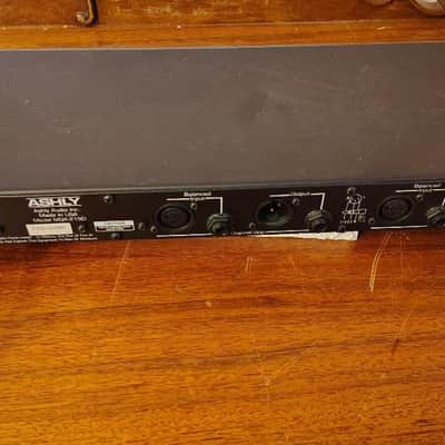 ASHLY Max 2150 stereo 15 Band graphic equalizer in excellent condition - 1990's image 2