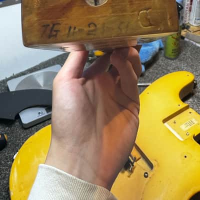 Fender Precision Bass 1952 - Blonde image 13