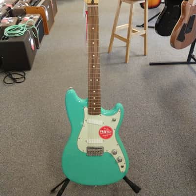 New Fender Player Duo-Sonic Electric Guitar, Pau Ferro Fingerboard - Sea Foam Green image 2