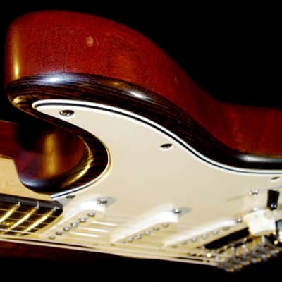 J. K. LADO WENGE STRAT 2002 WENGE. ONLY ONE BUILT. A MAJESTIC GUITAR. GREAT SOUND AND HIGH QUALITY. image 21