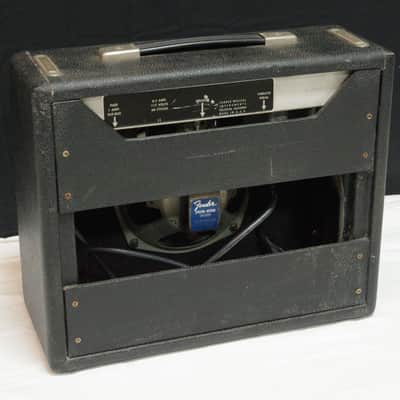 Fender Vibro Champ Amp vintage guitar amplifier - Made in USA 1962? 1966? image 3