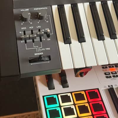 Roland Juno-106 61-Key Programmable Polyphonic Synthesizer 1984 - 1985 - Black image 4