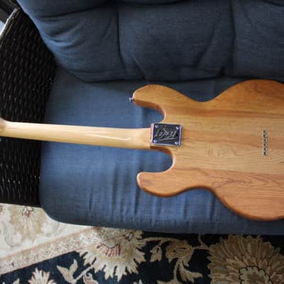 Peavey T-60 with Maple Fretboard 1978 - 1988 - Natural image 3