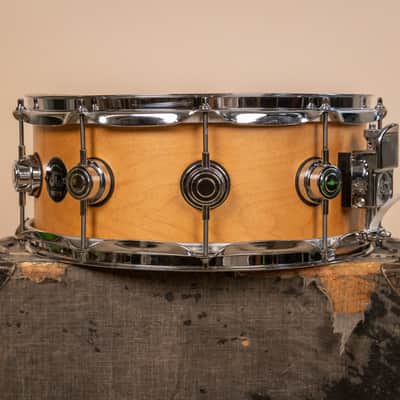 2000s DW Collectors Series 5.5x14 Maple Snare Drum image 2