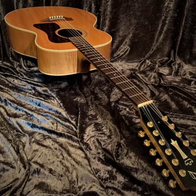 Guild jf30-12 1999 Highly Figured Flamed Neck Excellent Condition Great Play Ability image 5