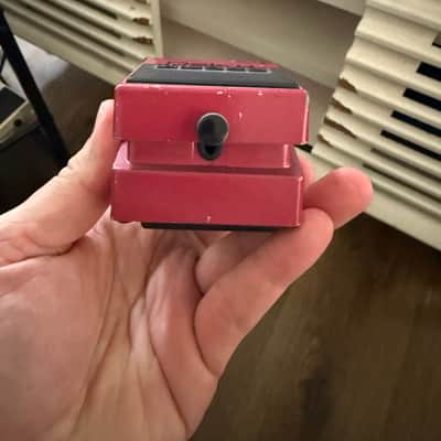 Boss DM-2 Delay (Black Label) 1981 - 1984 - MN3005 chip image 2