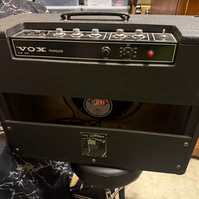 Vox Traveller Guitar Amp 10-Watt 1x10" Guitar Combo 1967 - 1968 - Black image 2