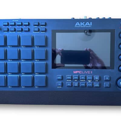 Akai MPC Live II - Excellent Condition - Portable Standalone Production Center image 4
