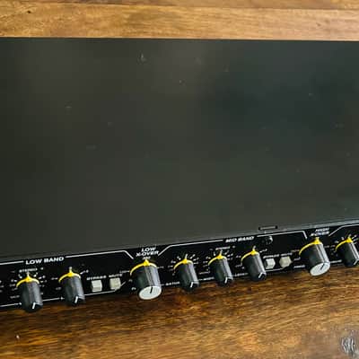 Drawmer 1976 Stereo 3-Band Saturation & Width Processor – Near Mint image 7