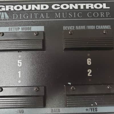Digital Music Ground Control MIDI Foot Controller w/ gig bag image 7