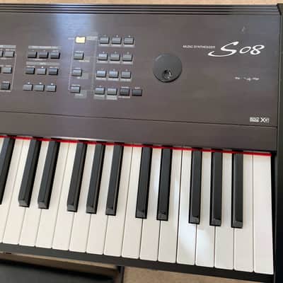 Yamaha S08 88-key synthesizer image 3