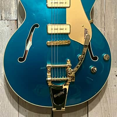 Gretsch Electromatic Pristine LTD Center Block Double-Cut Semi-hollowbody Electric Guitar with Bigsby - Petrol image 4