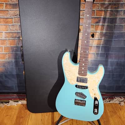 USA-Made Robin Ranger Seafoam Green w/ Hard Case & Strap image 1
