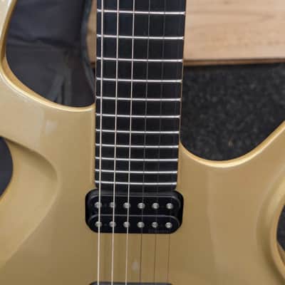 Parker Fly Deluxe Vibrato 1995 - 2000 - Antique Gold image 7