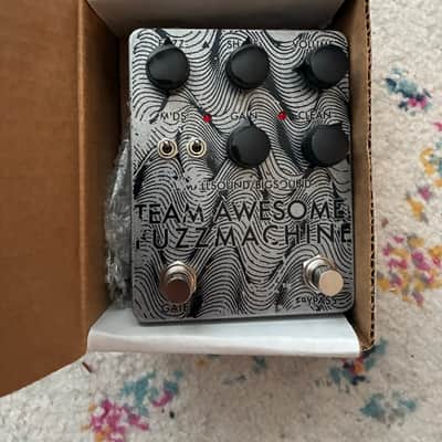Smallsound/Bigsound Team Awesome Fuzz Machine 2010s - Silver image 2